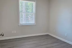 5143 Delivau Dr, Charlotte, NC 28215 - Photo 9