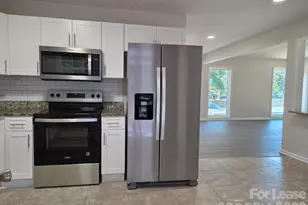 5143 Delivau Dr, Charlotte, NC 28215 - Photo 5