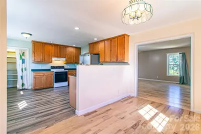 3 Edna Oaks Road, Hendersonville, NC 28792 - Photo 11