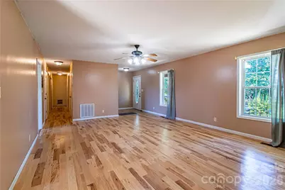 3 Edna Oaks Road, Hendersonville, NC 28792 - Photo 5