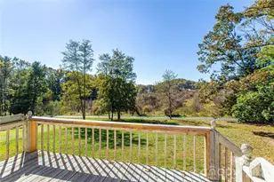 3 Edna Oaks Rd, Hendersonville, NC 28792 - Photo 31