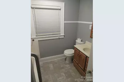 520 E Pine Street, Lincolnton, NC 28092 - Photo 9