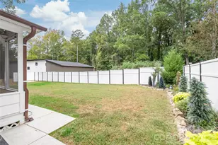 2600 E Providence Dr, Charlotte, NC 28270 - Photo 31