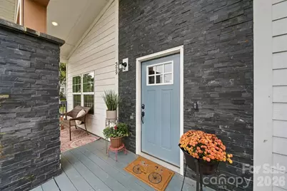 329 W F Street, Newton, NC 28658 - Photo 3