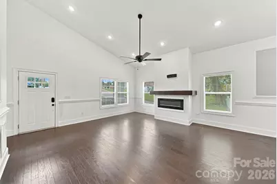 329 W F Street, Newton, NC 28658 - Photo 9