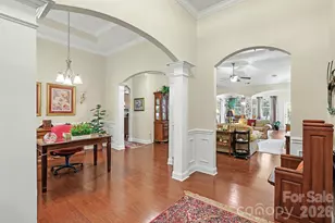 9025 Carneros Creek Rd, Charlotte, NC 28214 - Photo 5