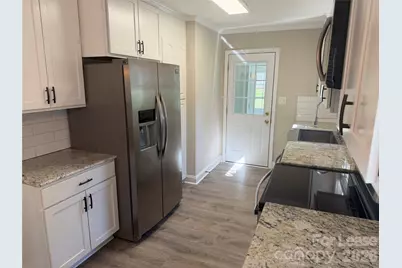 3123 Edsel Place #I, Charlotte, NC 28205 - Photo 5