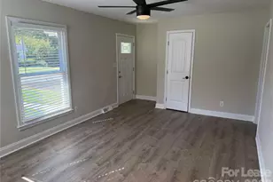 3123 Edsel Pl, Charlotte, NC 28205 - Photo 3