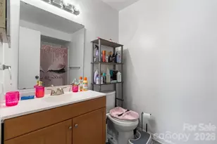 4902 Spring Lake Dr, Charlotte, NC 28212 - Photo 15