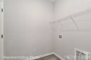 542 Salisbury Rd, Statesville, NC 28625 - Photo 7
