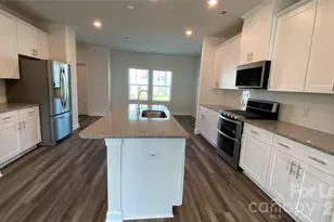 2421 Arbor Loop Dr, Charlotte, NC 28217 - Photo 5