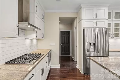 12609 Burr Oak Lane, Charlotte, NC 28278 - Photo 13