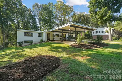 1077 19th Avenue Place NW, Hickory, NC 28601 - Photo 33