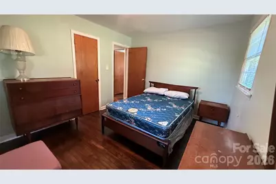 928 Beaumont Avenue, Greensboro, NC 27401 - Photo 17