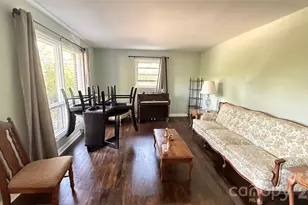 928 Beaumont Ave, Greensboro, NC 27401 - Photo 3