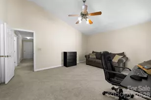 8908 Steinbeck Ct, Charlotte, NC 28216 - Photo 35