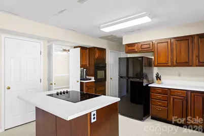 8908 Steinbeck Court, Charlotte, NC 28216 - Photo 11