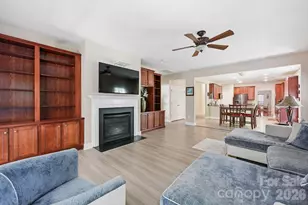 4405 Squirrel Trail Ln, Charlotte, NC 28269 - Photo 7