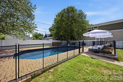2017 Wilhelmina Avenue, Charlotte, NC 28205 - Photo 37