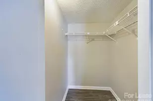 9511 Shannon Green Dr, Charlotte, NC 28213 - Photo 15