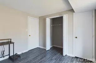 9511 Shannon Green Dr, Charlotte, NC 28213 - Photo 13