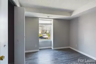 9511 Shannon Green Dr, Charlotte, NC 28213 - Photo 11