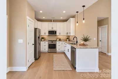 14 Olde Oak Court, Hendersonville, NC 28792 - Photo 3