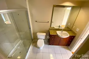 525 E 6th St, Charlotte, NC 28202 - Photo 7