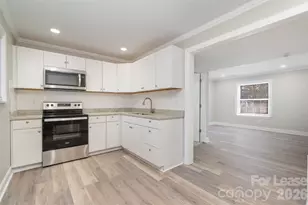 300 Holly Circle, Mount Holly, NC 28120 - Photo 5