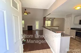 5441 Realtree Ln, Charlotte, NC 28214 - Photo 3