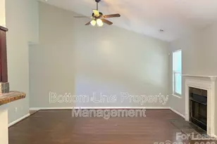 5441 Realtree Ln, Charlotte, NC 28214 - Photo 5