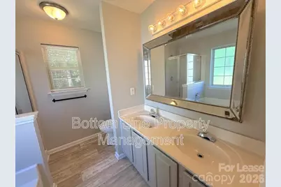 5441 Realtree Lane, Charlotte, NC 28214 - Photo 17