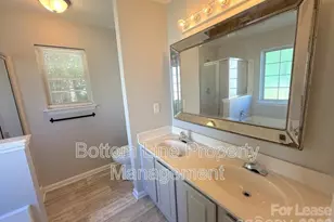 5441 Realtree Ln, Charlotte, NC 28214 - Photo 17