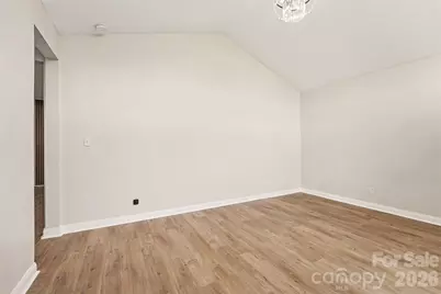 1902 19th Avenue NE, Hickory, NC 28601 - Photo 9