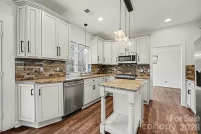 5805 Swanston Drive, Charlotte, NC 28269 - Photo 13