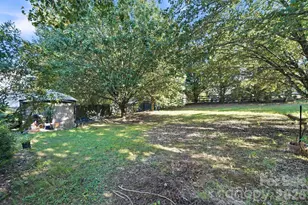 10212 Billingham Dr, Charlotte, NC 28269 - Photo 11