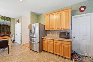10212 Billingham Dr, Charlotte, NC 28269 - Photo 29