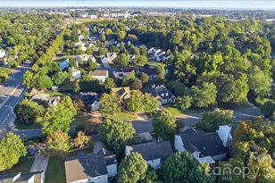 10212 Billingham Dr, Charlotte, NC 28269 - Photo 17
