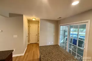 10162 Ballyclare Ct, Charlotte, NC 28213 - Photo 9
