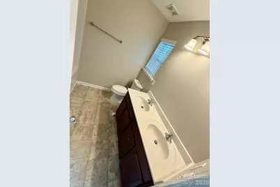 10162 Ballyclare Court, Charlotte, NC 28213 - Photo 15