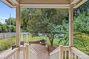2538 Arnold Dr E, Charlotte, NC 28205 - Photo 31