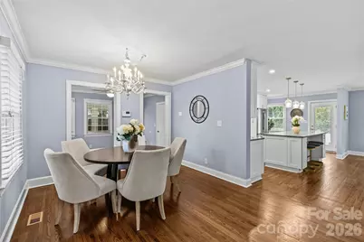 2538 Arnold Drive E, Charlotte, NC 28205 - Photo 9