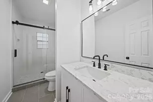 3302 Selwyn Farms Ln, Charlotte, NC 28209 - Photo 13