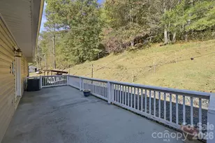 900 Prices Creek Rd, Burnsville, NC 28714 - Photo 27