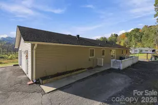 900 Prices Creek Rd, Burnsville, NC 28714 - Photo 45