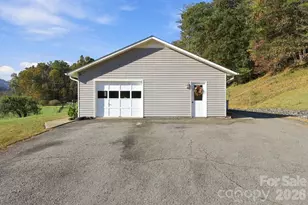 900 Prices Creek Rd, Burnsville, NC 28714 - Photo 25