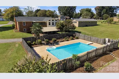 139 Greenlea Circle, Taylorsville, NC 28681 - Photo 3