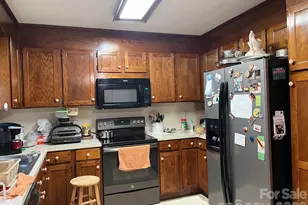 109 Crestbrook Cir, Shelby, NC 28152 - Photo 7