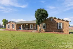106 White Plains Dr, Kings Mountain, NC 28086 - Photo 1