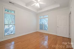 8845 Legacy Lake Ln, Charlotte, NC 28269 - Photo 23